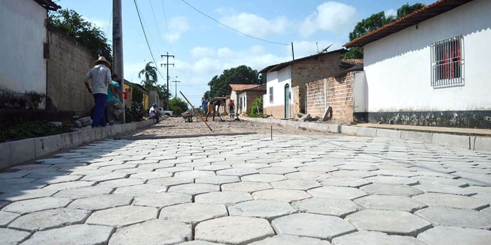 Pavimentação chega a Rua Epifanio Ribeiro