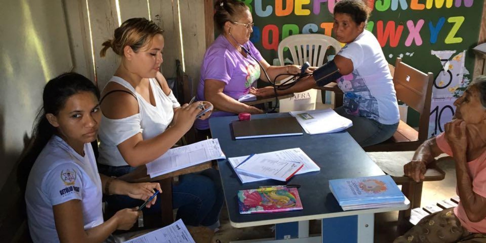 Mutirão de saúde leva assistência médica aos moradores do Povoado Jutaitiua